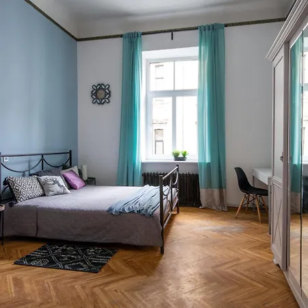 Apartment Spacious & Light Family Apart. Very Center Of *