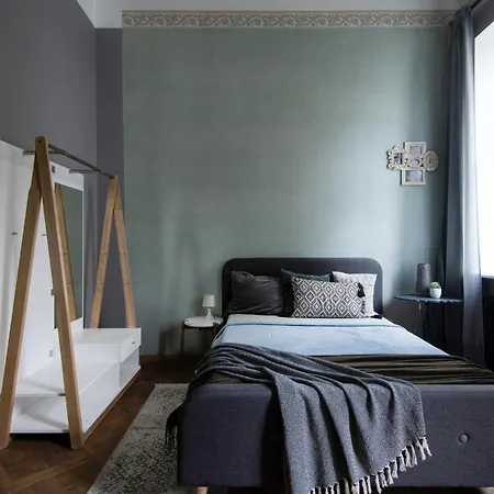 Apartment Spacious & Light Family Apart. Very Center Of Riga